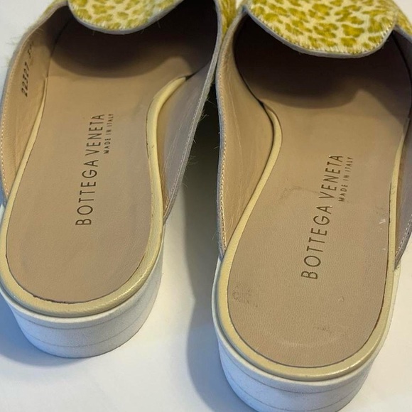 Bottega Veneta green/ yellow pony hair mules 
cheetah slide sandals - Picture 5 of 5